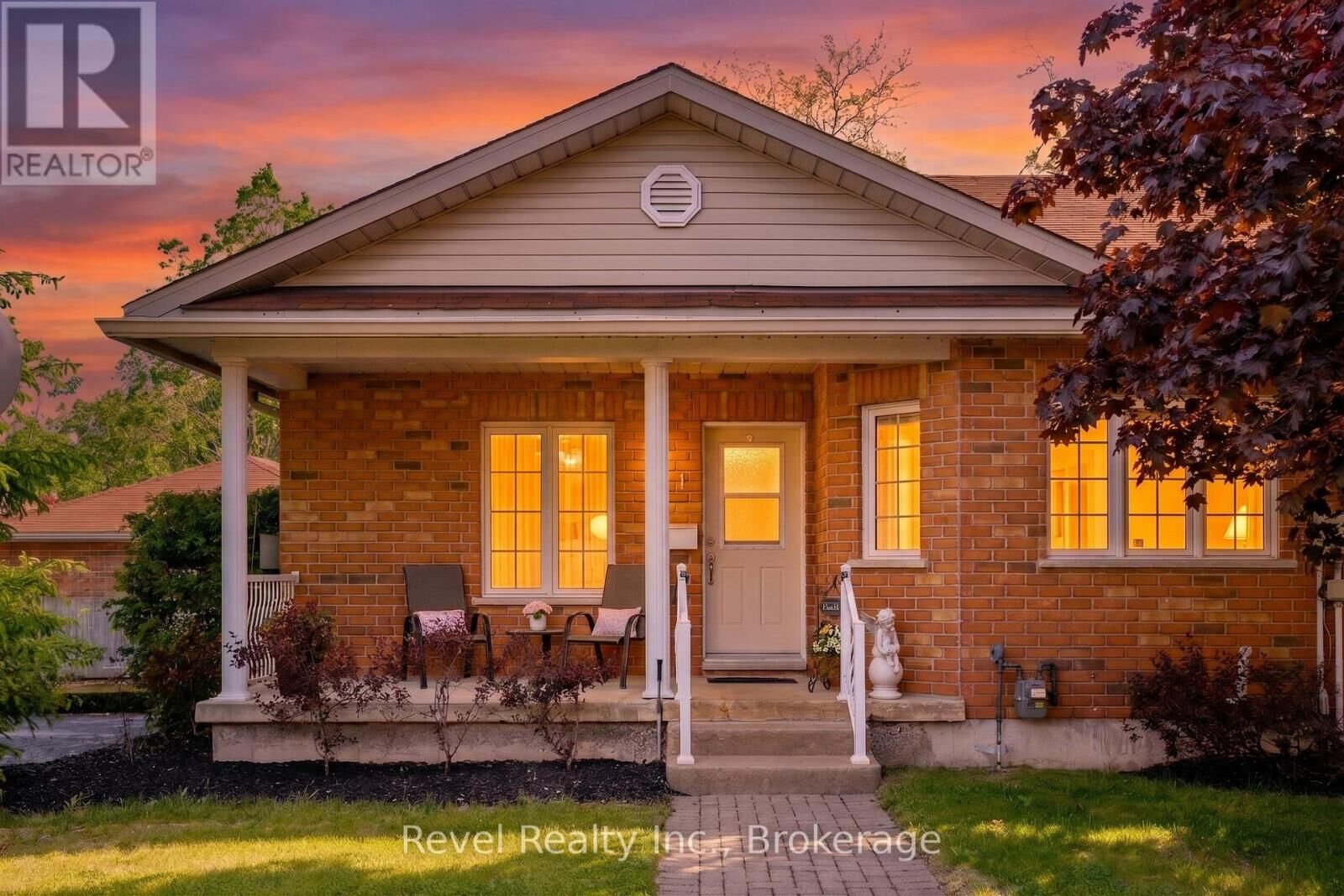 Property Photo:  111 Colborne Street 1  ON K0M 1N0 