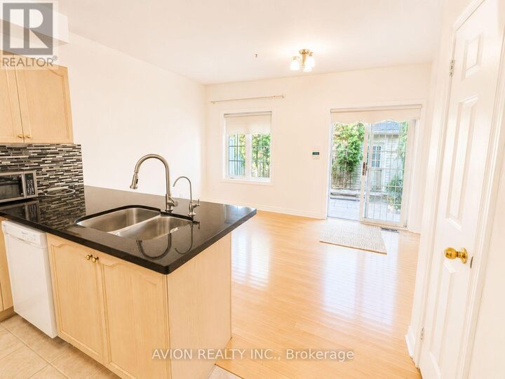 Property Photo:  9 Riverlands Avenue  ON L6B 1B5 