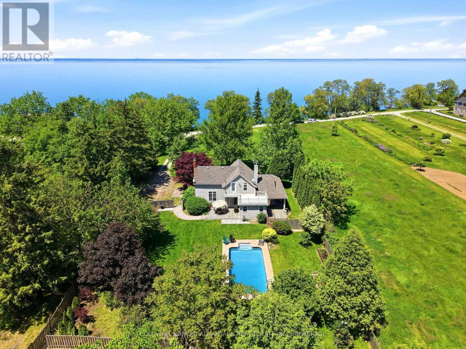 Property Photo: 4698 Sandy Cove Drive ON L0R 1B1