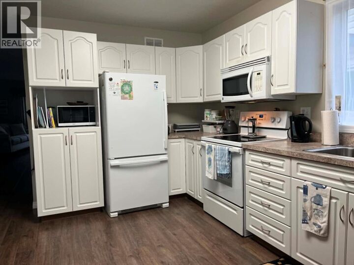 Property Photo: 1708 108 Avenue 102 BC V1G 2T7