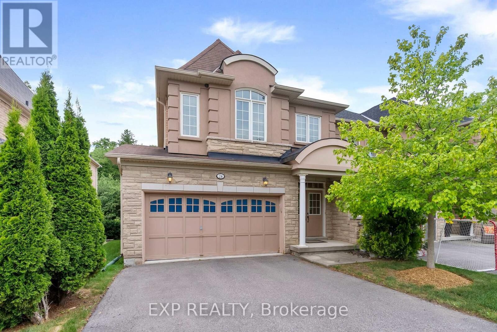 Property Photo:  450 Worthington Avenue 24  ON L4E 0E5 