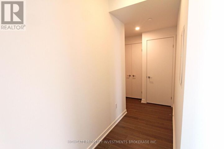 Property Photo:  115 Blue Jays Way 3602  ON M5V 0N4 