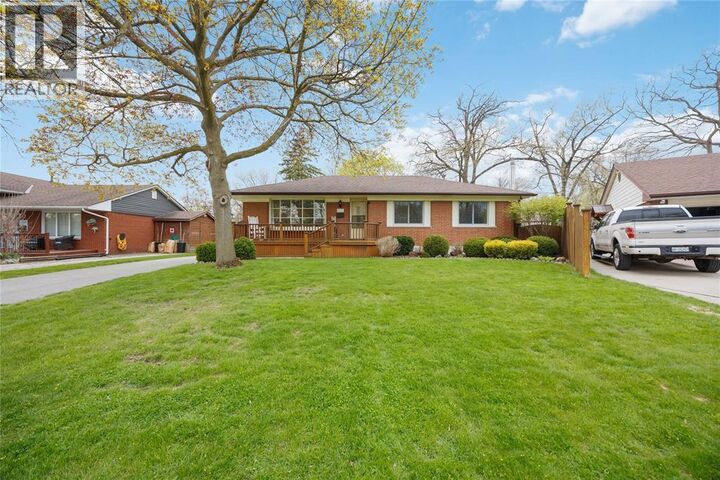 Property Photo:  1183 Marquette Court  ON N7V 3X9 