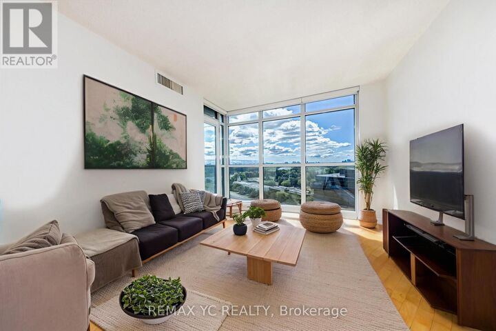 Property Photo:  28 Harrison Garden Boulevard 1605  ON M2N 7B5 