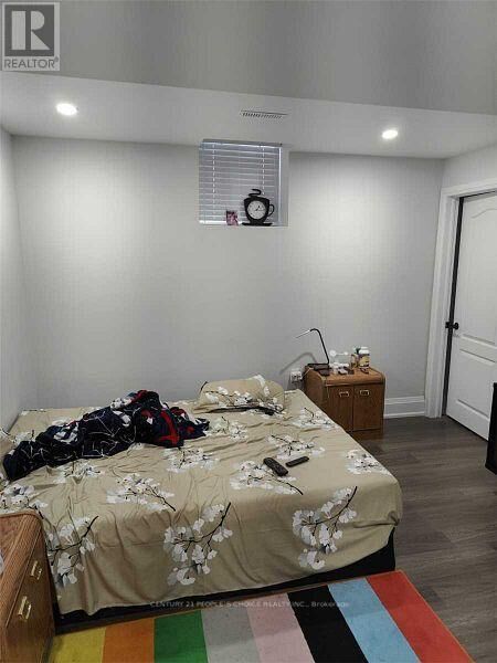 Property Photo:  35 Kingsplate Crescent A  ON M9W 6X5 