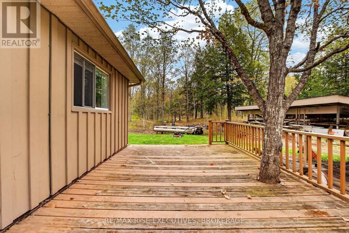 Property Photo: 750 Christie Lake North Shore Road ON K7H 3C6