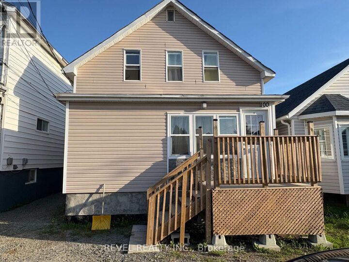 100 Father Costello Drive — photo 1