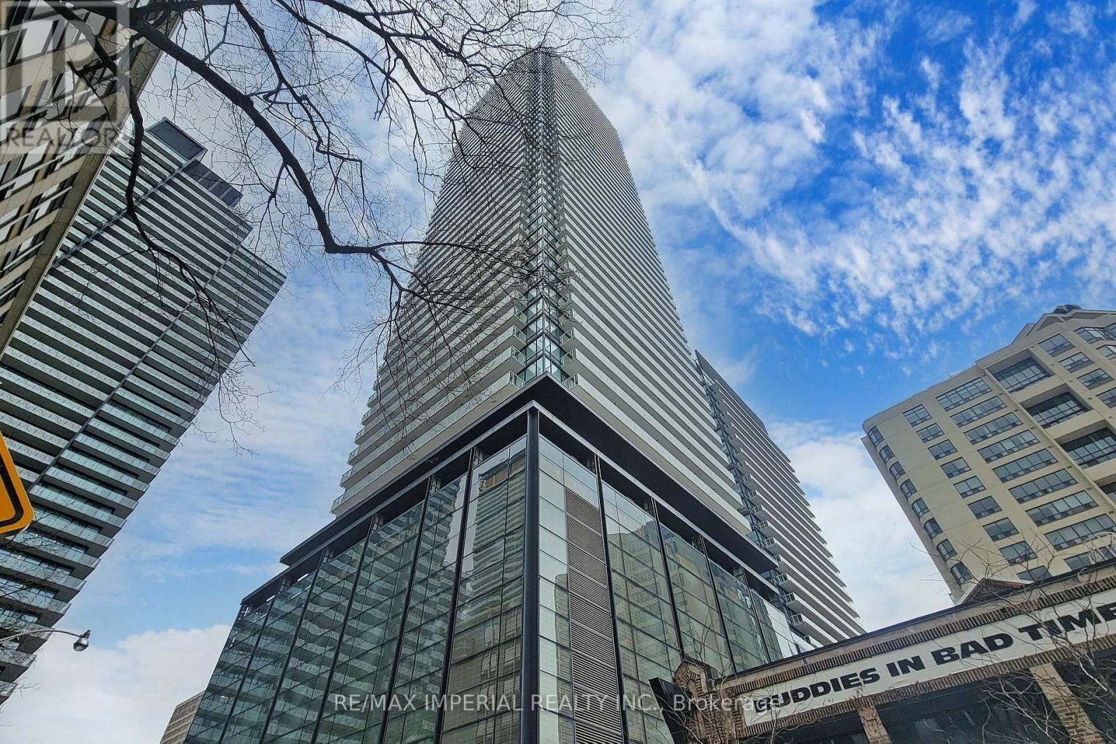 Property Photo:  501 Yonge Street 2111  ON M4Y 1Y4 