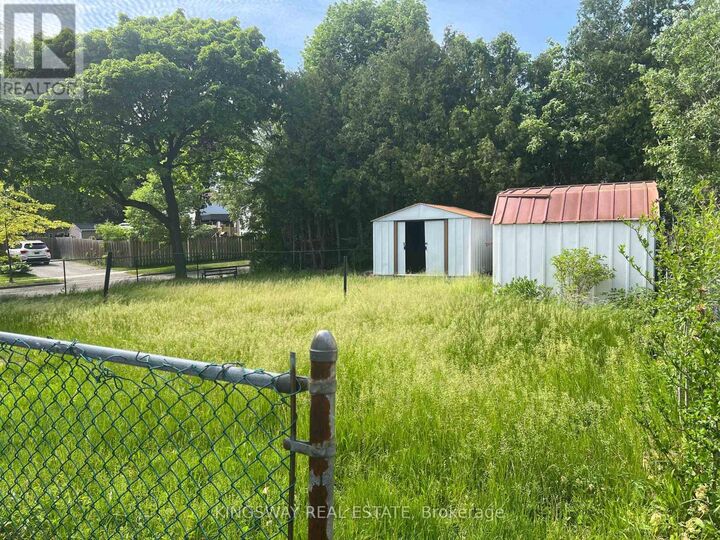 Property Photo:  18 Gemshaw Crescent  ON M1B 1L4 