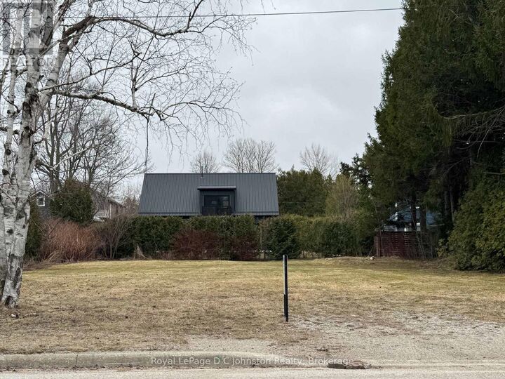 Property Photo:  160 Huron Street South  ON N0H 2L0 