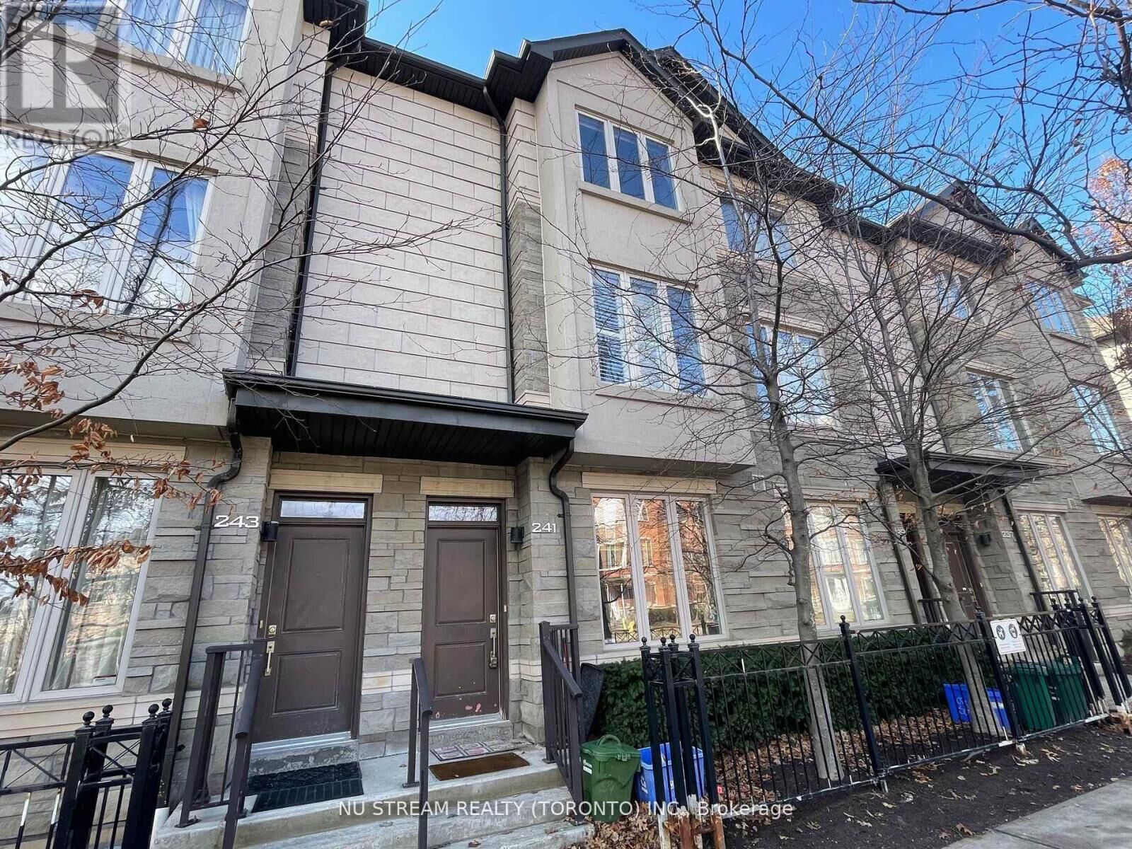 Property Photo:  241 South Park Road  ON L3T 0B6 