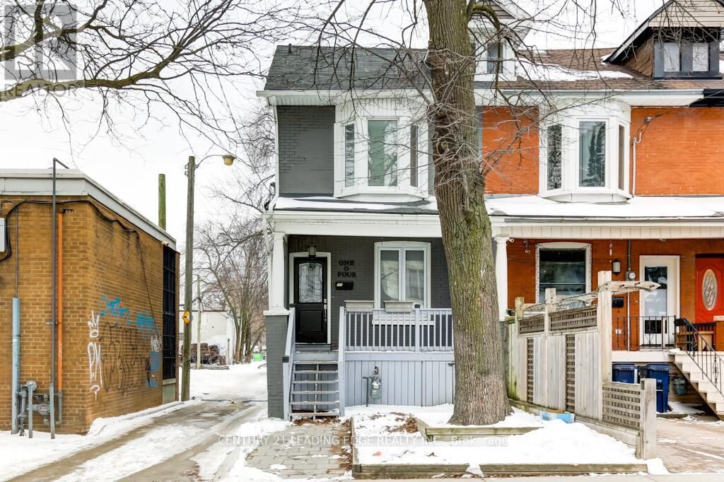 Property Photo:  104 Leslie Street Lower  ON M4M 3C7 