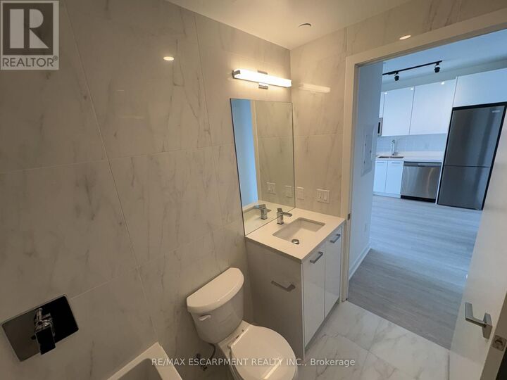 Property Photo:  284 King Street East 2703  ON M5A 0K3 