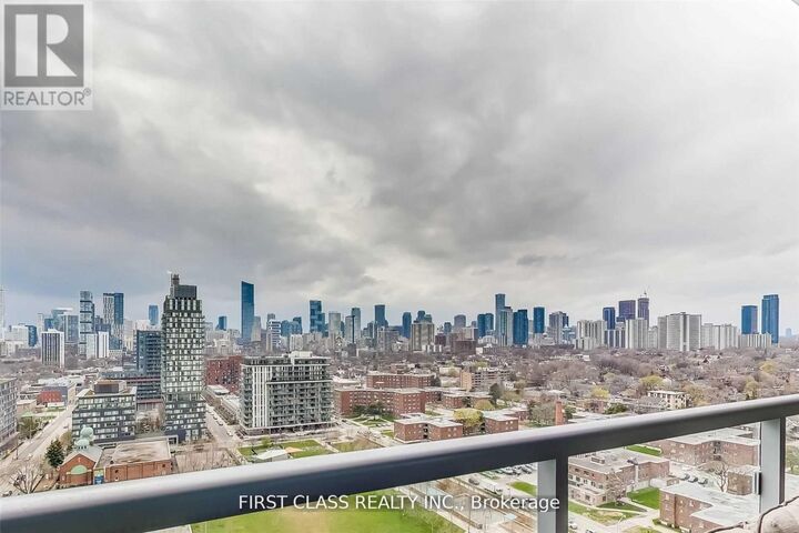 Property Photo:  225 Sumach Street 1706W  ON M5A 3K3 