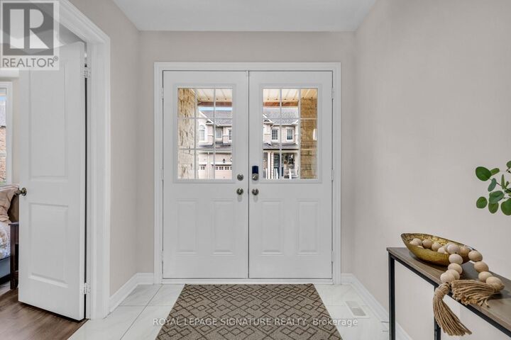 Property Photo: 21 Fresnel Road South ON L7A 4Z2