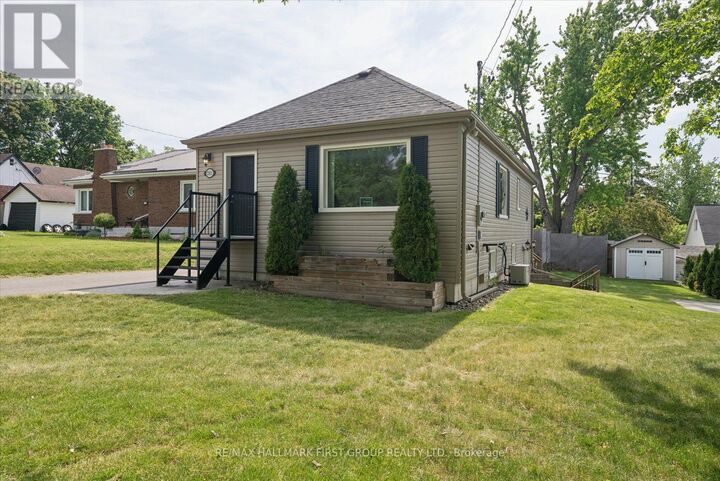 Property Photo: 2511 Bensfort Road ON K9J 1C7