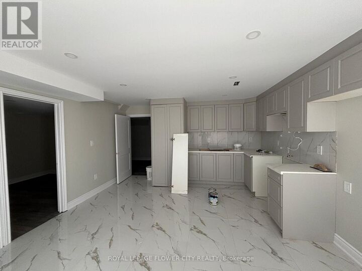 Photo de la propriété:  200 Hunter Way Basement  ON N3T 0B7 