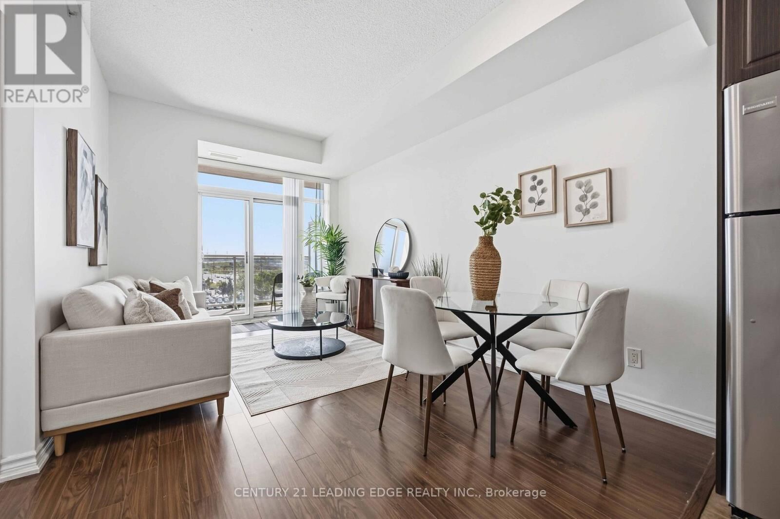 Property Photo:  8323 Kennedy Road 612  ON L3R 5W7 