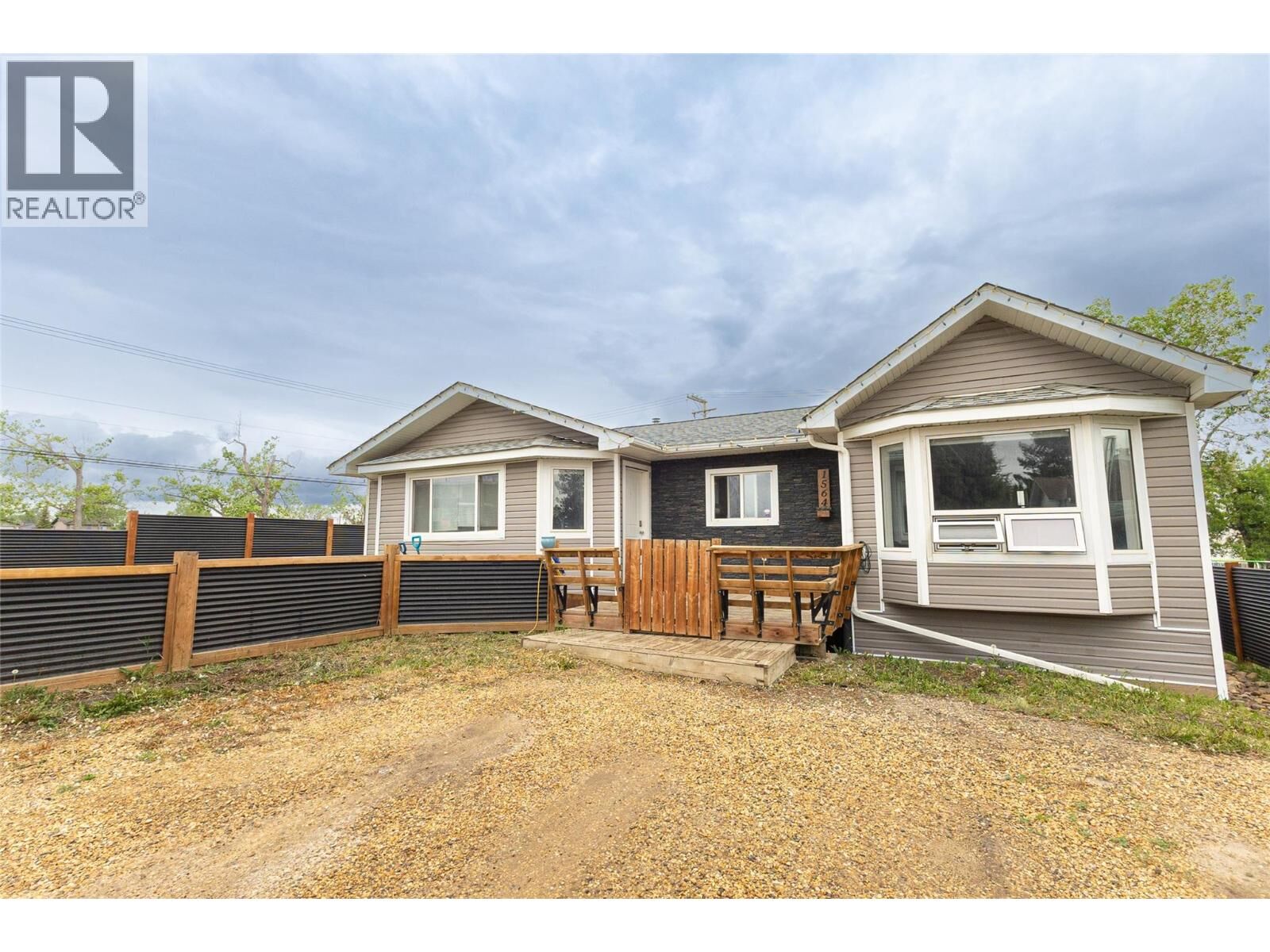 Property Photo:  1564 109 Avenue  BC V1G 2V2 