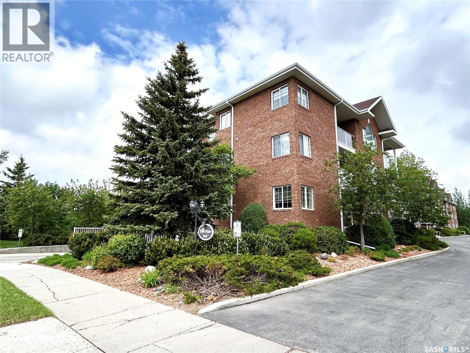 Property Photo:  105 910 Heritage View  SK S7H 5S4 