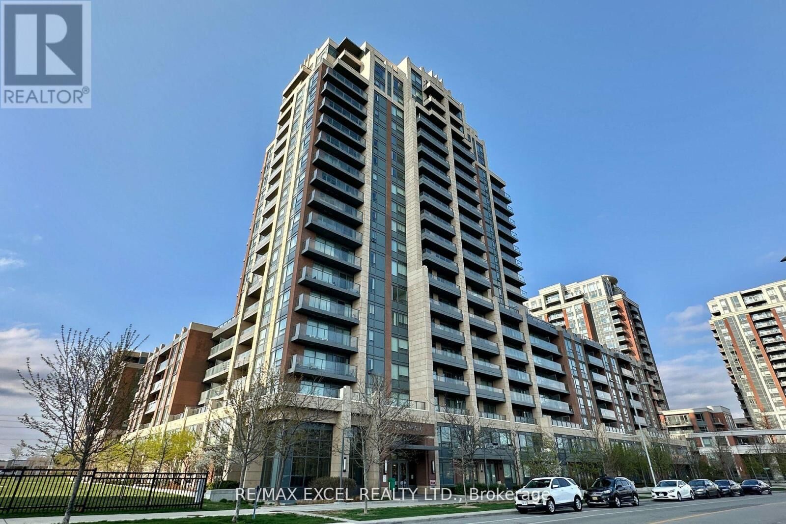 Property Photo:  18 Uptown Drive 703  ON L3R 5M5 