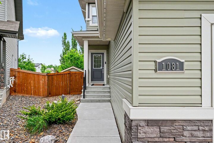 Property Photo:  1081 South Creek Wynd  AB T7Z 0L9 