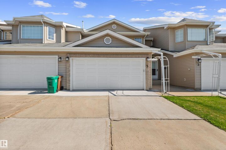 Photo de la propriété:  20 Deerbourne Drive 5  AB T8N 6E1 