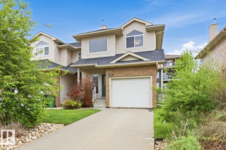 11612 11 Avenue SW — photo 1