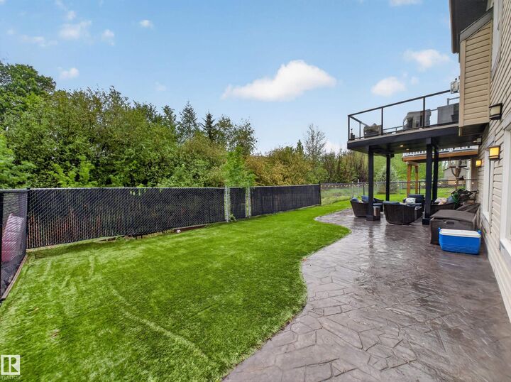 Property Photo:  4044 Crowsnest Crescent  AB T8H 0G9 