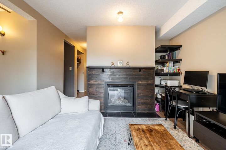 Property Photo: 3812 20 Avenue NW 20 AB T6L 4B2