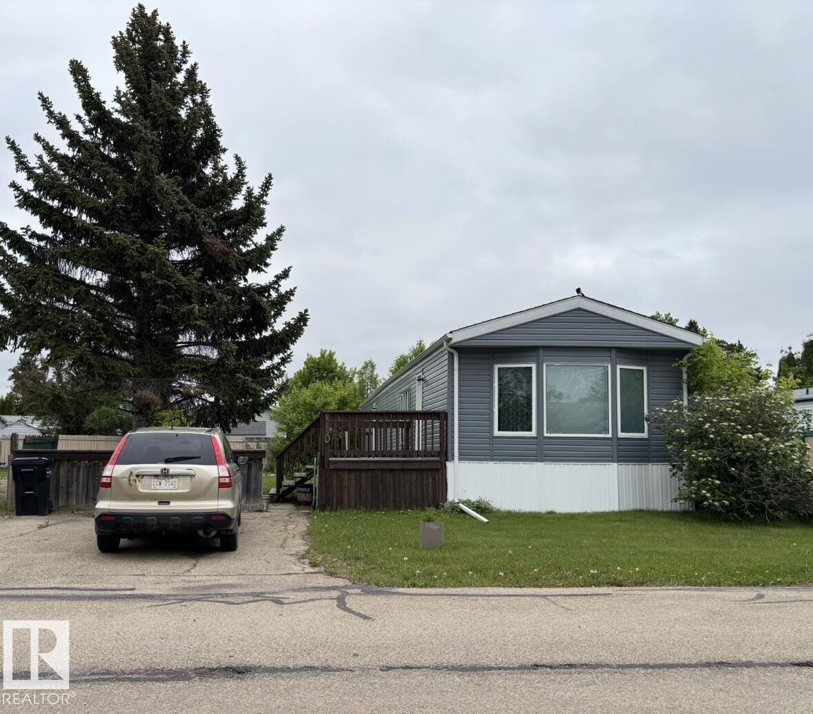 Property Photo: 140 Evergreen Park NW AB T5Y 4M2