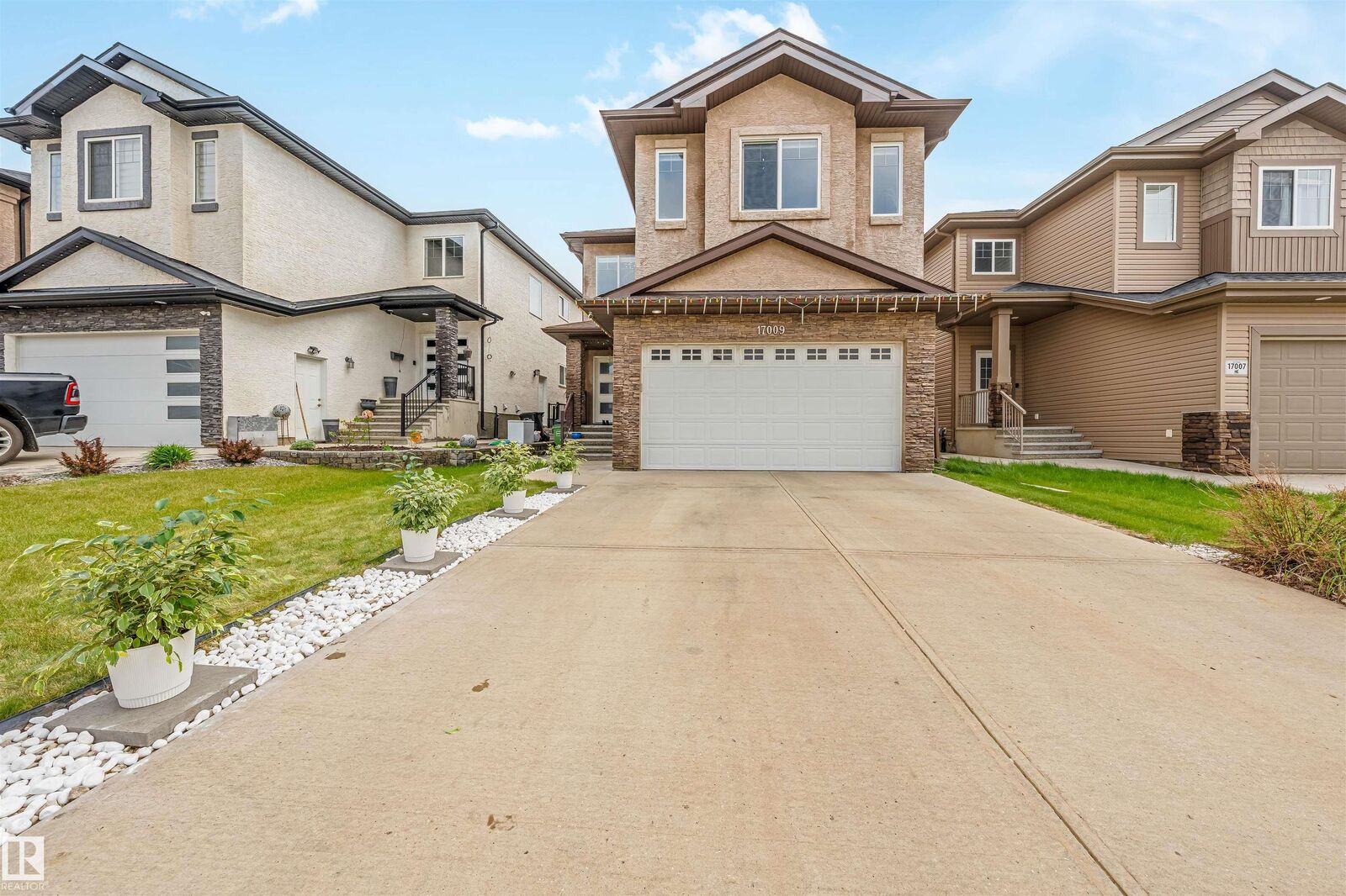 Property Photo:  17009 62 St NW  AB T5Y 3R2 