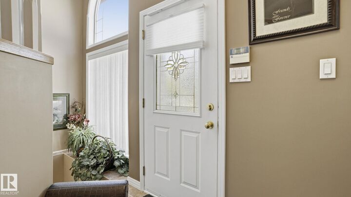 Property Photo:  856 Graham Wynd NW  AB T5T 6N5 