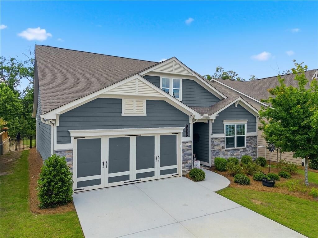 Property Photo:  266 Hickory Bluffs Parkway  GA 30114 