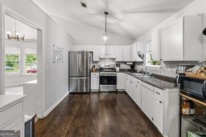 Property Photo: 1405 Chelsea Downs Lane NE GA 30013