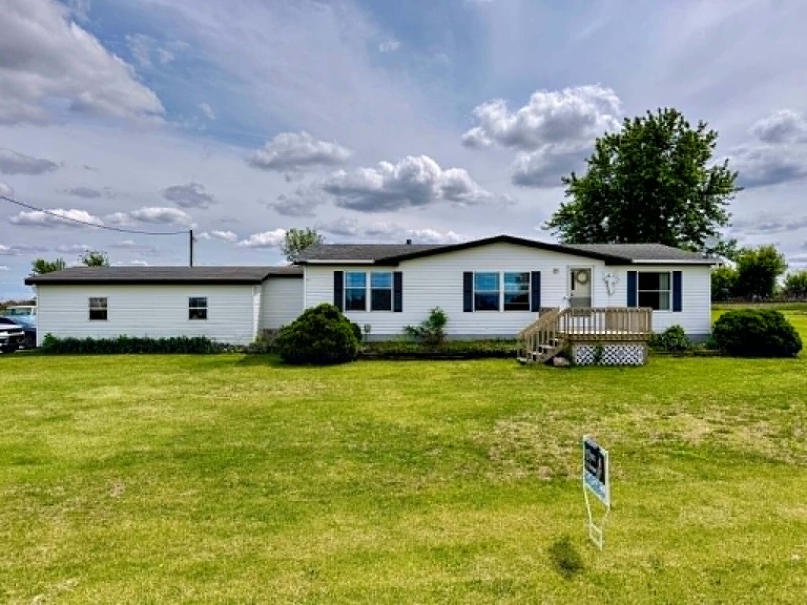 Property Photo: 1966 210th Street IA 50036