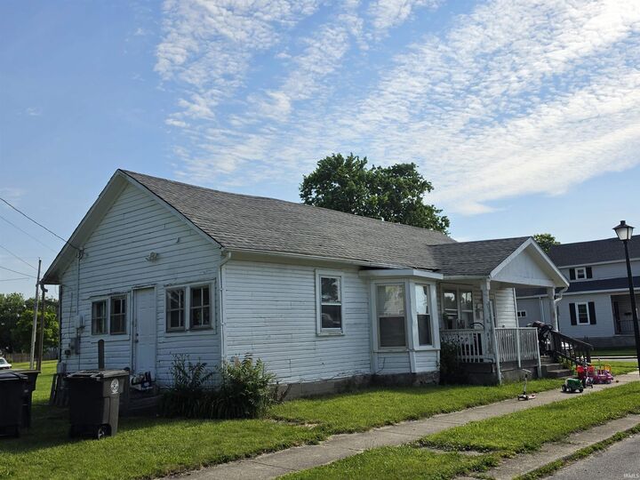 Property Photo: 1332 Harmar Street IN 46803-1140