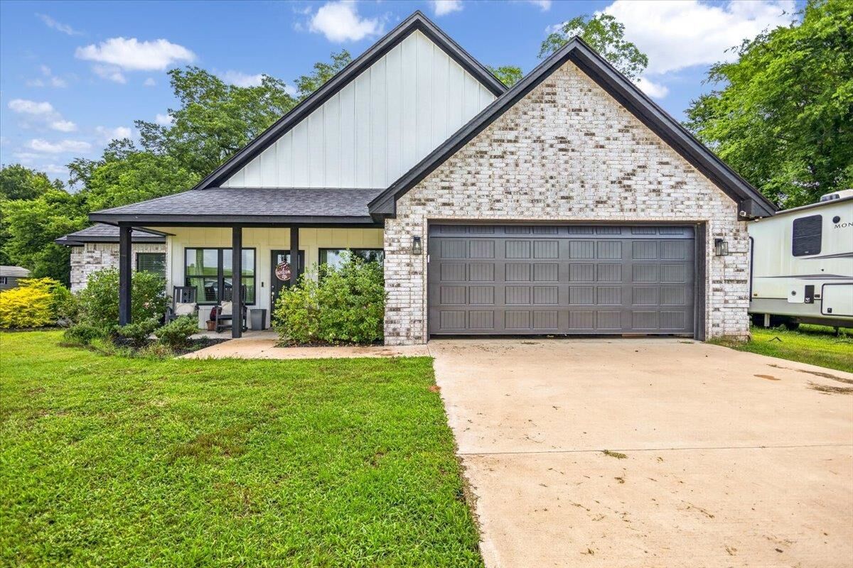 Property Photo:  109 Cr 4612  TX 75789 