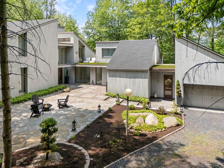 Property Photo:  21 Lincoln Terrace 19  NY 10940 