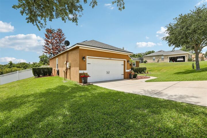 Property Photo:  12702 Colonnade Circle  FL 34711 