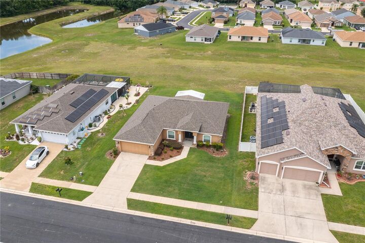 Property Photo: 3742 Fieldstone Circle FL 33881