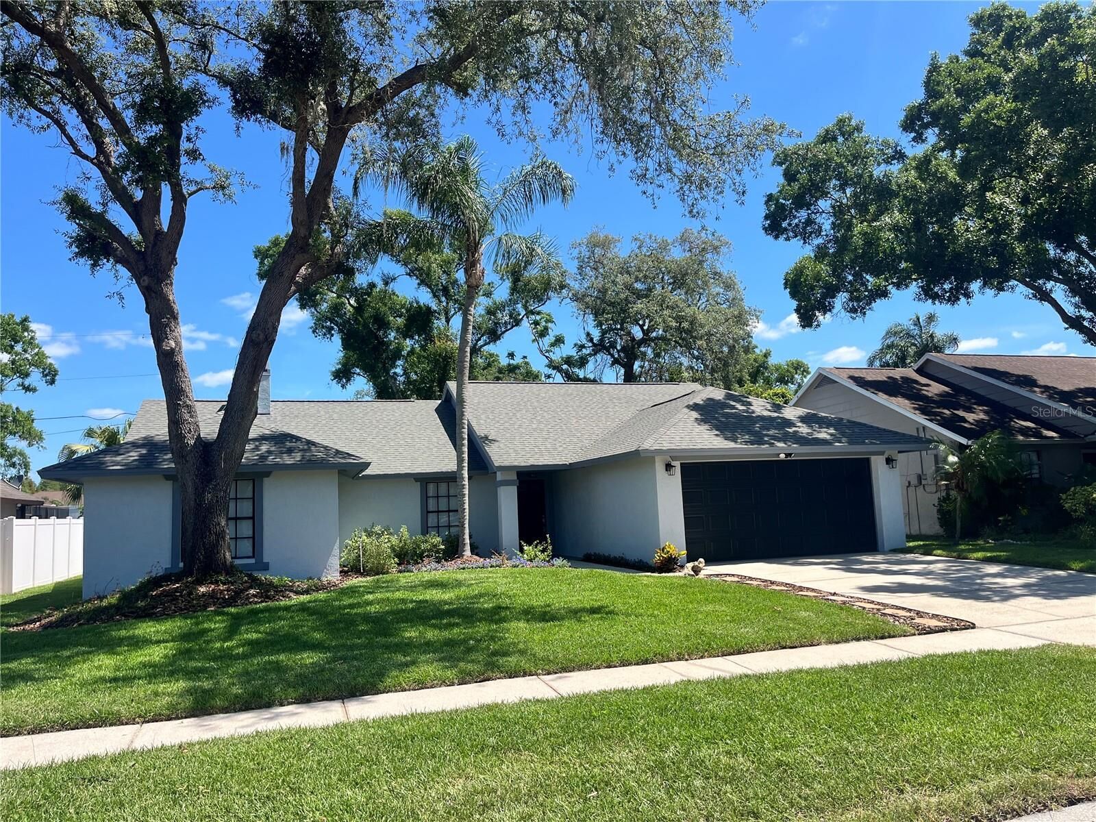 Property Photo:  15026 Redcliff Drive  FL 33625 