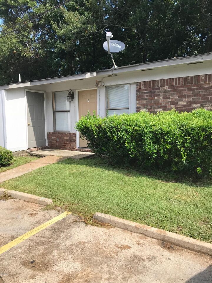 Property Photo:  3113 7th Avenue  MS 39501 