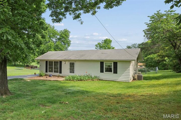 Property Photo:  118 Wallach Drive  MO 63026 