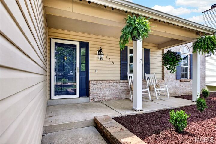 Property Photo:  828 Sherwood Forest Court  MO 63366 