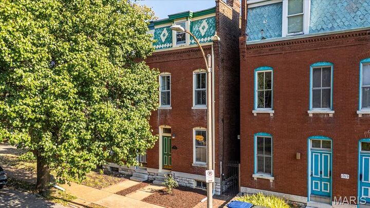 Property Photo:  1323 Shenandoah Avenue  MO 63104 