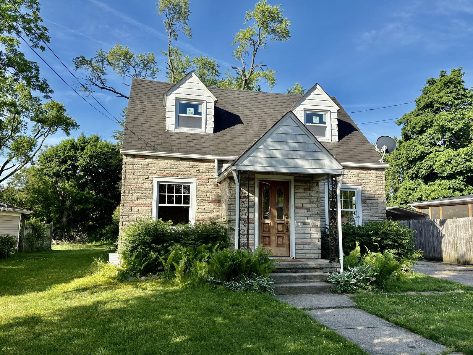 Property Photo:  231 Monroe Street  MI 49230 