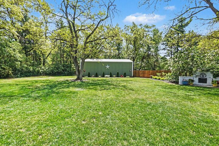 Property Photo: 5525 Dowling Street MI 49437