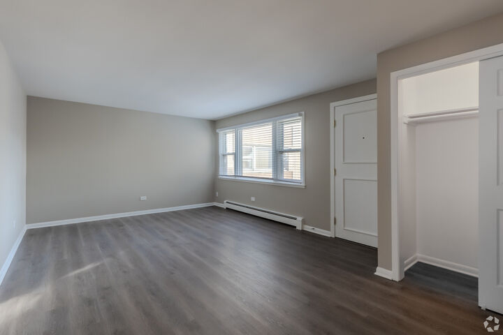 Property Photo: 8536 W Gregory Street 1S IL 60656
