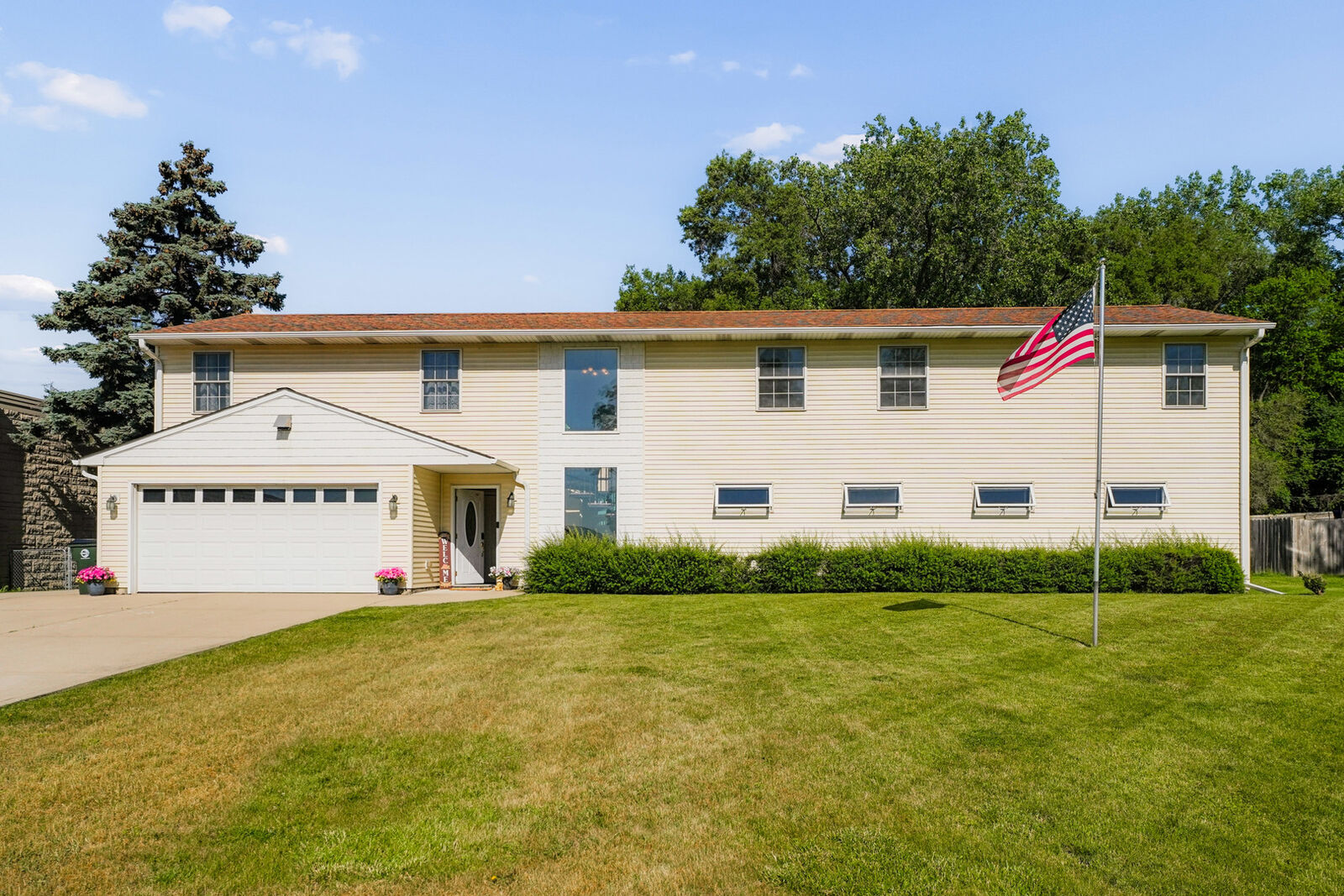 Property Photo: 7334 Maridon Road IL 60525